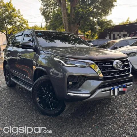 Toyota Fortuner 2020 — foto 2
