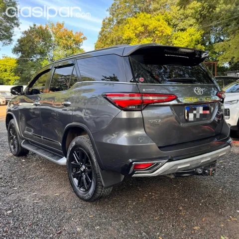 Toyota Fortuner 2020 — foto 5