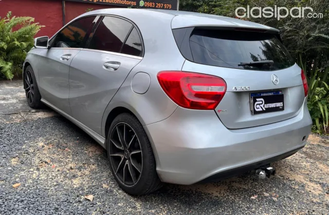 Mercedes-Benz A 200 2014 — foto 3