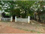 TERRENO C/ CASA A DEMOLER EN MBURUCUYA