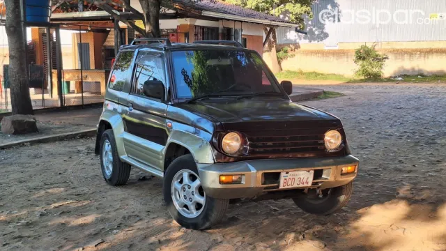 Mitsubishi Pajero Io 1997 - foto 2