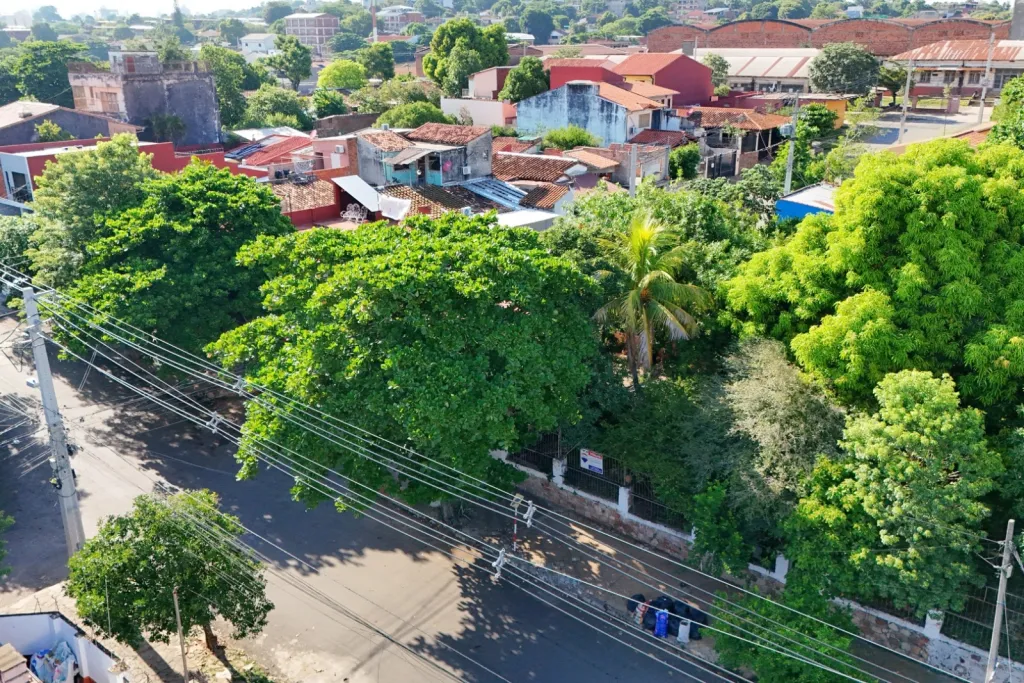 FOR SALE – CORNER PROPERTY – PARAGUAY – ASUNCIÓN – SAJONIA — foto 3
