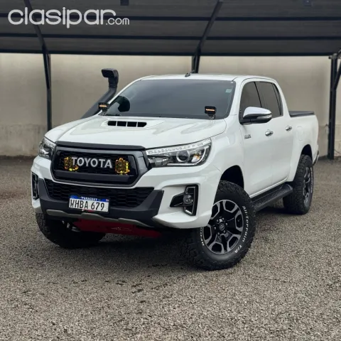 Toyota Hilux 2017 — foto 2
