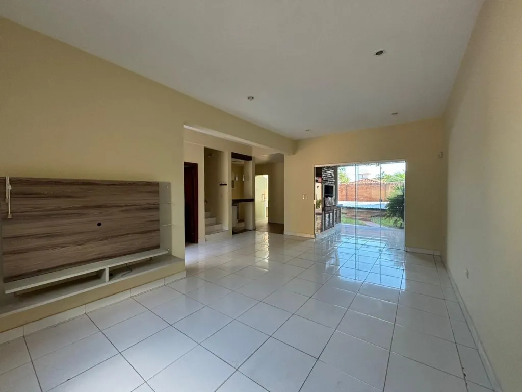 VENDO DÚPLEX C PISCINA EN LAMBARÉ Z CENTURY PLAZA!! — foto 2