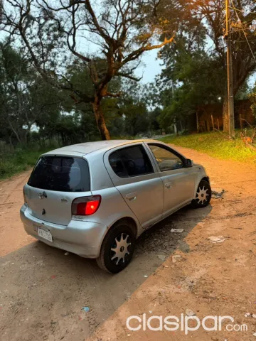Toyota Vitz 2000 — foto 3