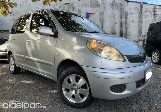 Toyota Funcargo 2003 - foto 2