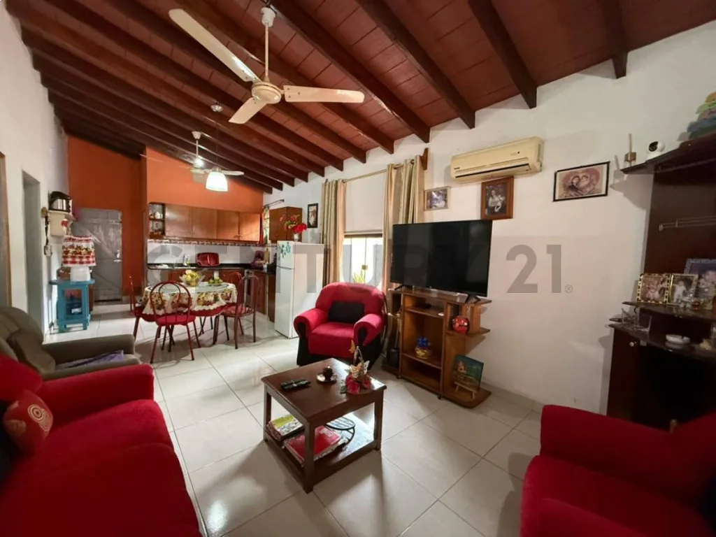 Vendo Excelente propiedad en venta a 50 m de Av. Libertad – Barrio Laurelty, Luque — foto 2