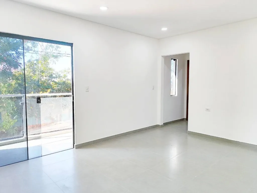 Vendo Dúplex 157m² 3 Dorm a Estrenar en Luque - a 5 min de la Municipalidad — foto 2