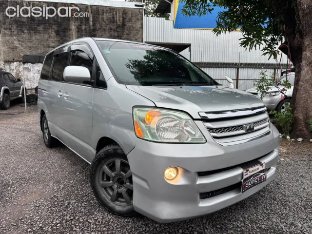 Toyota Noah 2006 — foto 4
