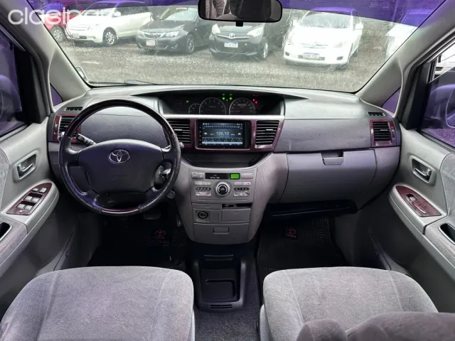 Toyota Noah 2006 - foto 8