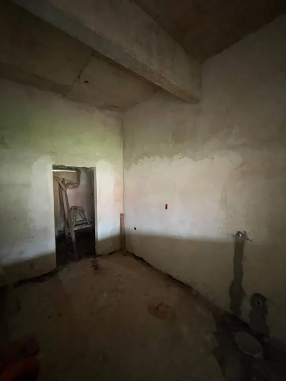 Vendo Dúplex 180m² 3 Dorm en Luque - Gran Oportunidad de Inversión — foto 2
