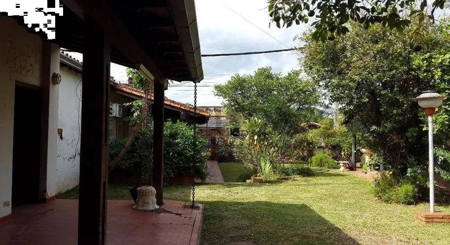 Terreno en esquina en Centro de Luque en venta con superficie 780 m2 — foto 3