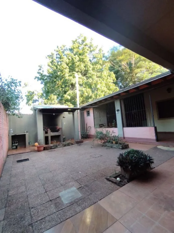 Vendo Dúplex 332m² 5 Dorm 5 Baños en Luque - Barrio Marambure — foto 3
