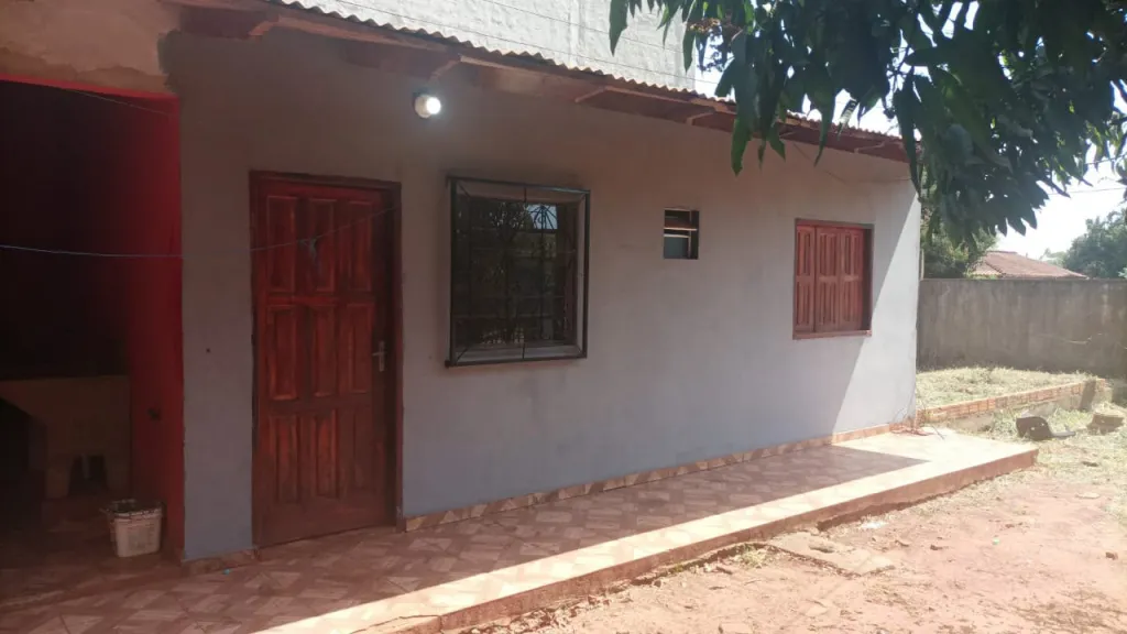 vendo casita con alquileres!!! por km7 ciudad nueva! — foto 3