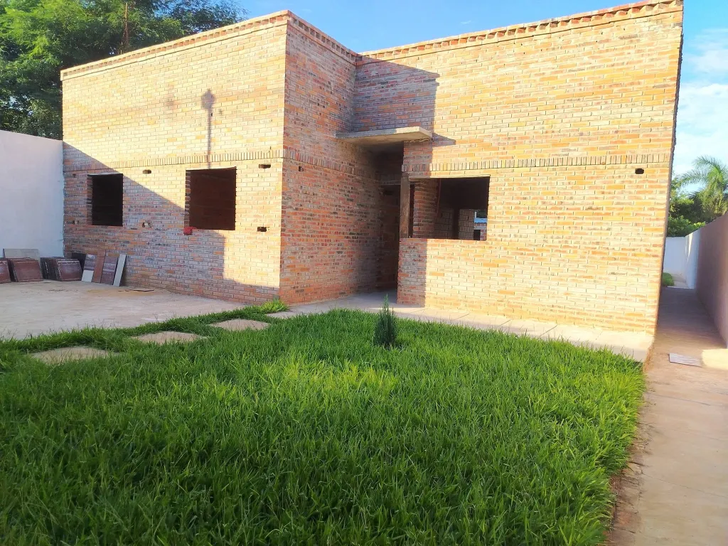 VENDO ÑEMBY HERMOSA CASA A TERMINAR — foto 3