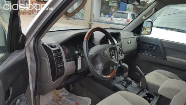Mitsubishi Pajero 2000 - foto 2
