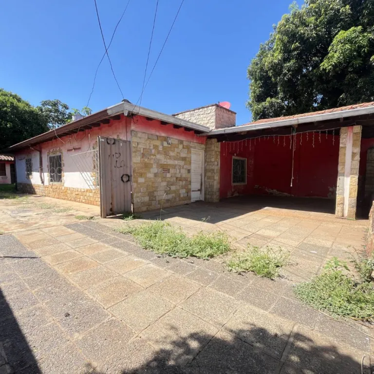 Vendo Casa 200m2 3 Dorm en Laurelty Luque - a remodelar apta credito — foto 3
