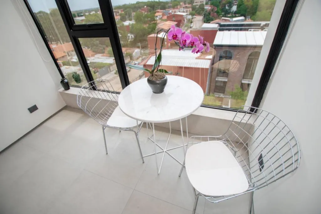 VENDO MONOAMBIENTE MODERNO EN MARIANO ROQUE ALONSO ZONA UMAX — foto 3