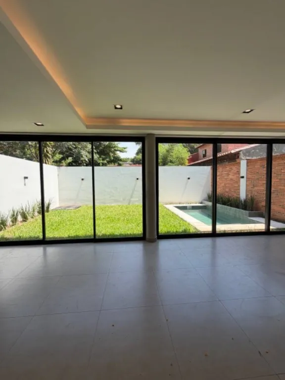 Vendo Duplex a Estrenar 165m2 3 Dorm 1 Suite Piscina en San Vicente Asuncion — Foto 2