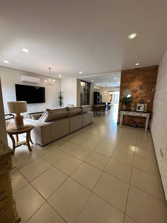 Vendo Duplex 206m2 4 Dorm 1 Suite Piscina en Barrio Las Golondrinas Loma Pyta — foto 3