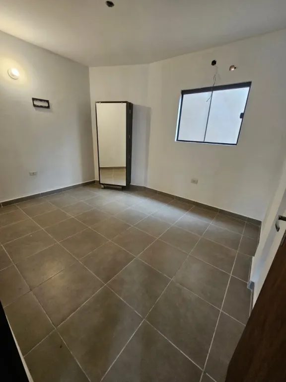 Alquilo Departamento de 2 dormitorios en zona Paseo Parque de Villa Elisa en planta baja — foto 3