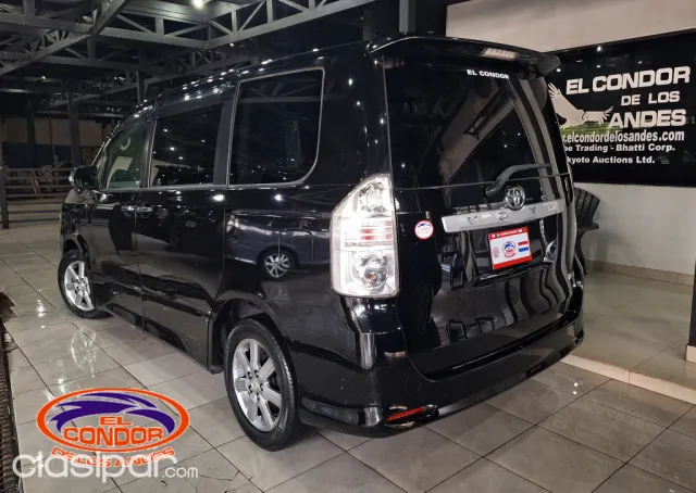 Toyota Voxy 2008 - foto 7