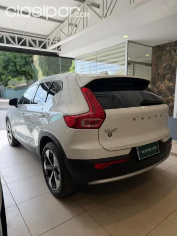 Volvo Xc40 Año 2023 — foto 6