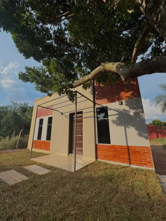 Vendo Casa a estrenar 1 dorm 36m2 en Tarumandy Luque - Che Roga Pora — foto 2