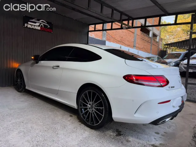 Mercedes-Benz C300 2023 - foto 6
