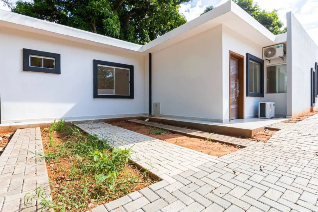 Vendo Chalet 3 dorm 82m2 en Barrio Cerrado Los Castanos Luque - Che Roga Pora — foto 2