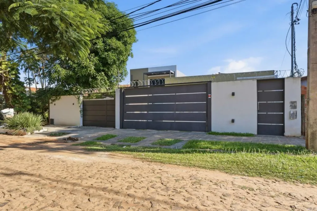 Vendo Duplex a estrenar 3 dorm 125m2 en 4to Barrio Luque Central - Lujo — foto 3