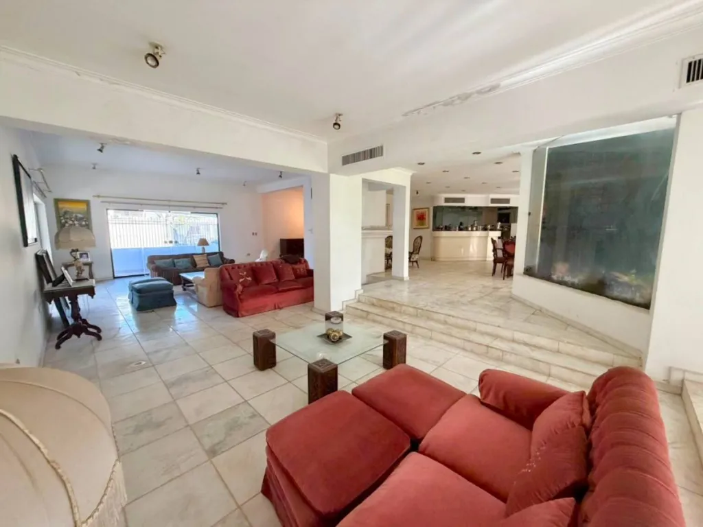 Vendo Propiedad gran escala esquina 1.600m² en Barrio San Cristobal Asuncion — foto 2