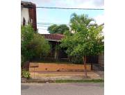 Vendo Terreno 444m2 con Casa a Demoler Ideal Duplex en Santa Librada Asuncion
