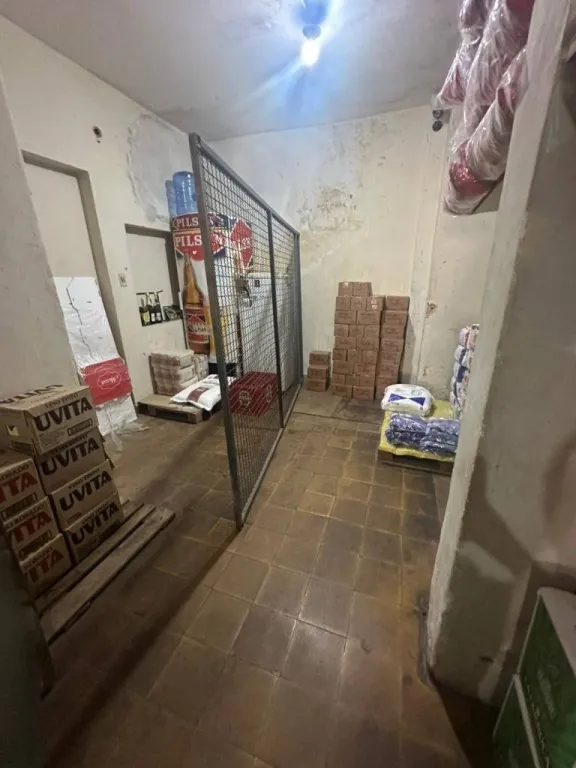 Vendo Local comercial 2 plantas 296m2 zona Mercado 4 San Roque Asuncion — foto 3