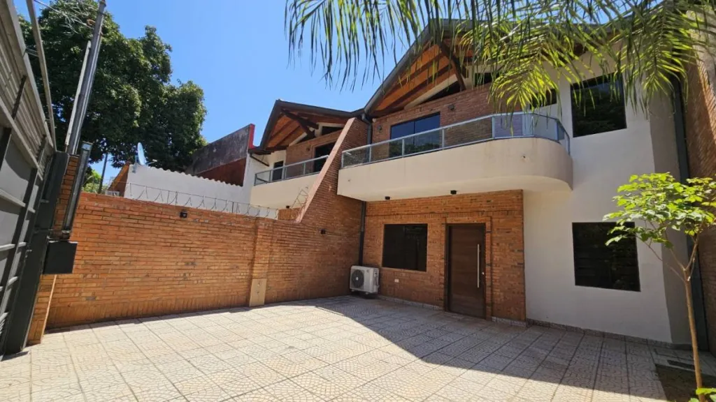 Vendo Duplex 3 dorm suite garage 2 autos 180m2 en Vista Alegre Asuncion — foto 3
