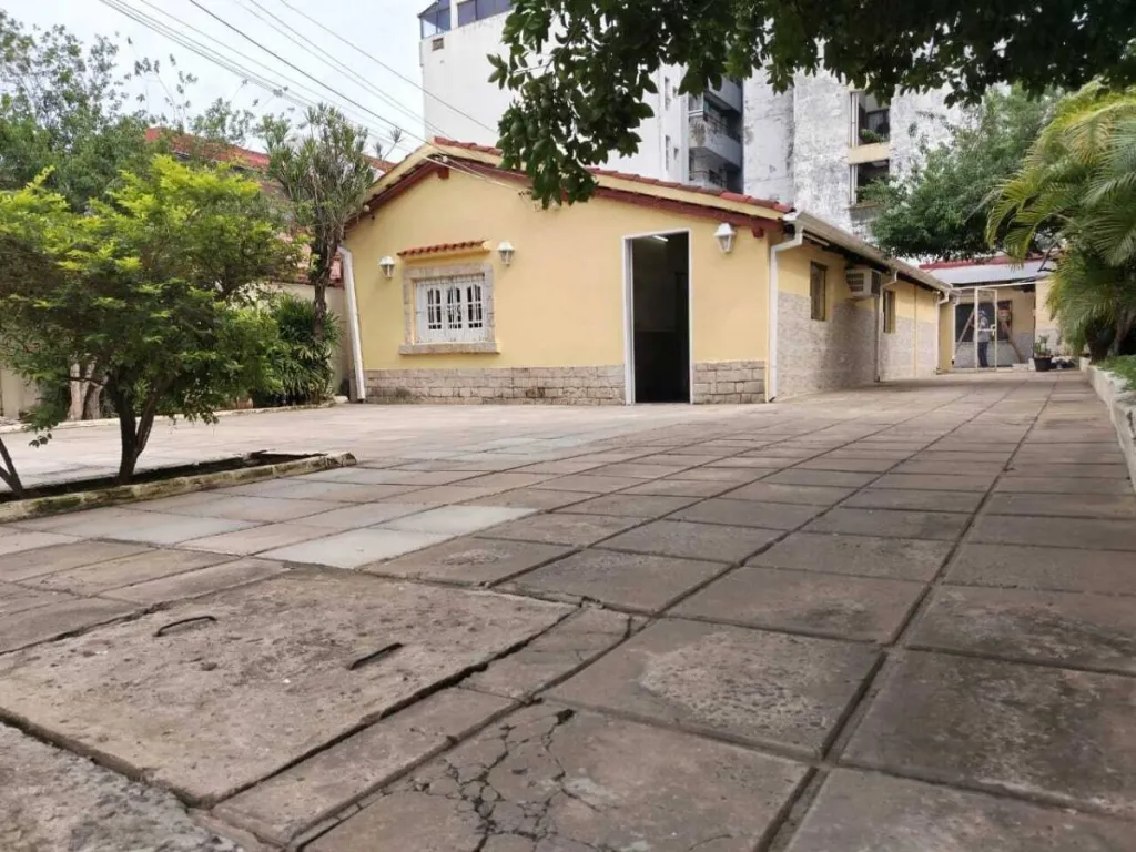 Vendo Casa 3 dormitorios patio 2 viviendas 167m2 en Barrio San Vicente Asuncion — foto 2