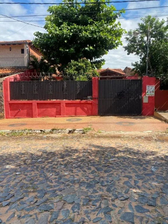 Vendo Amplia Casa 4 dormitorios suite 300m2 en Barrio Hipodromo Asuncion — foto 3