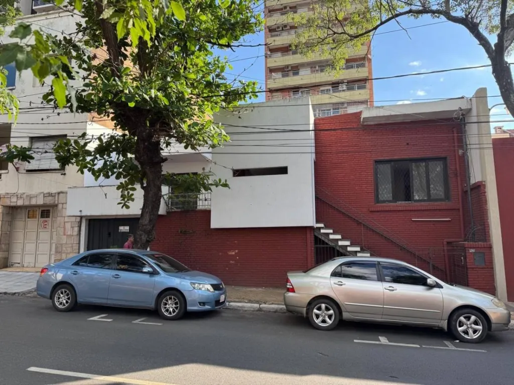 Vendo Terreno 434m2 con construccion en San Roque Asuncion ideal desarrollo — foto 3