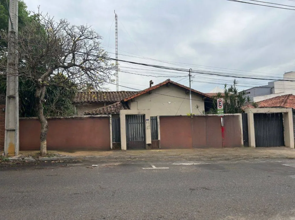 Vendo Casa 3 dormitorios 240m2 en Villa Morra sobre Av Mcal Lopez Asuncion — фото 2