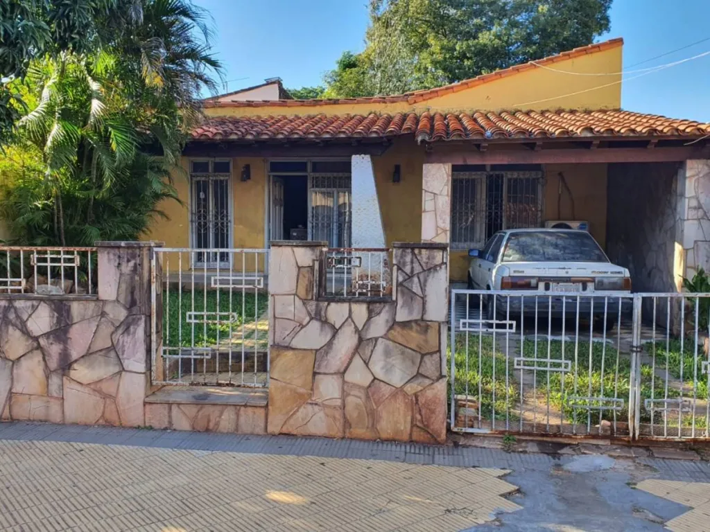 Vendo Terreno 362m2 con casa a refaccionar en Barrio Gral Diaz Asuncion — foto 3