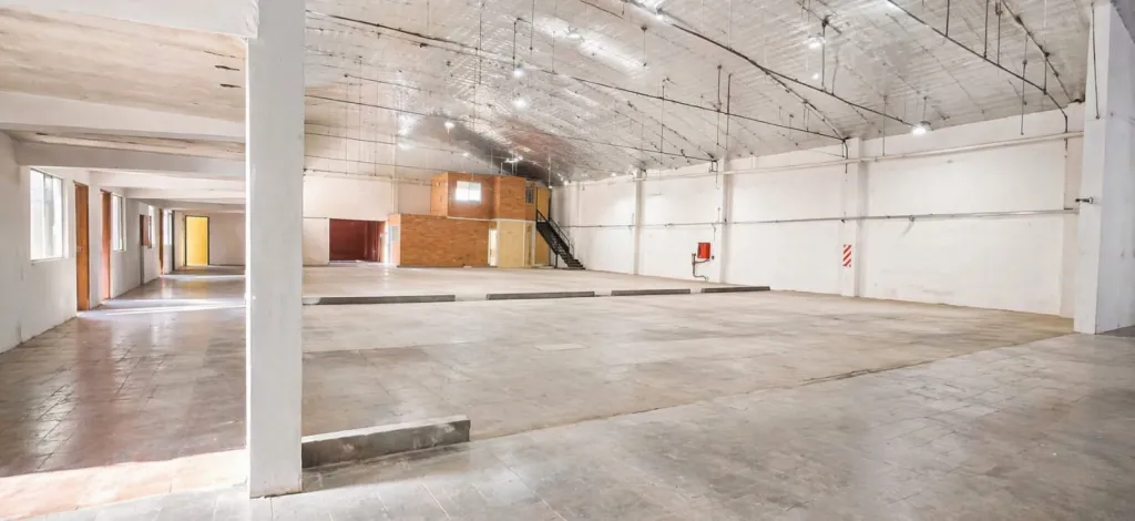 FDO. DE LA MORA (S), PROX. ABASTO: 3.000 M2, DEPOSITO DE ALTA CALIDAD, INDUSTRIAL, LOGÍSTI — foto 3