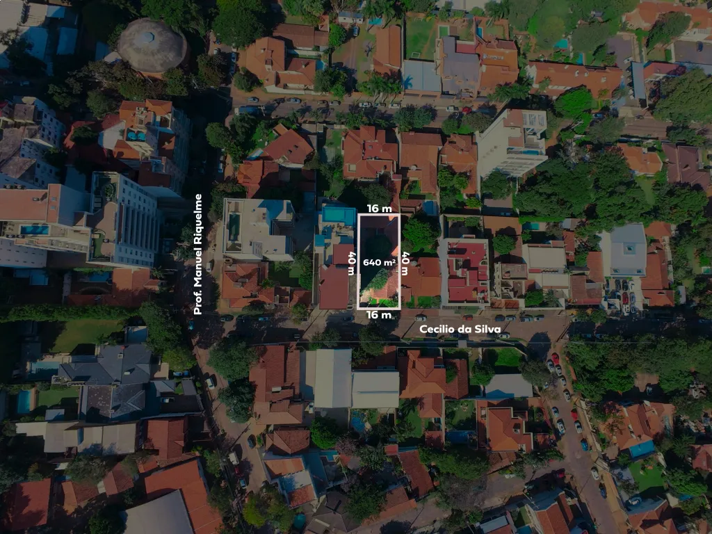 Vendo terreno con edificación a demoler, en el barrio Las Lomas — foto 3