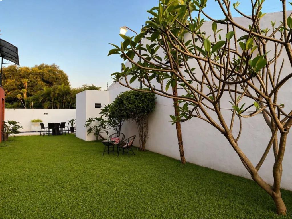 VENDO CASA MODERNA EN LUQUE LAURELTY DE 3 HABITACIONES — foto 2