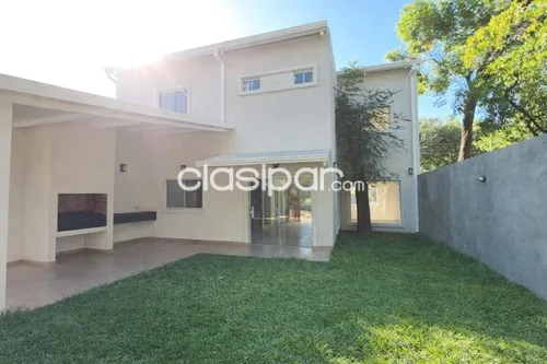 VENDO HERMOSA RESIDENCIA TOSCANA, Luque, central — foto 2