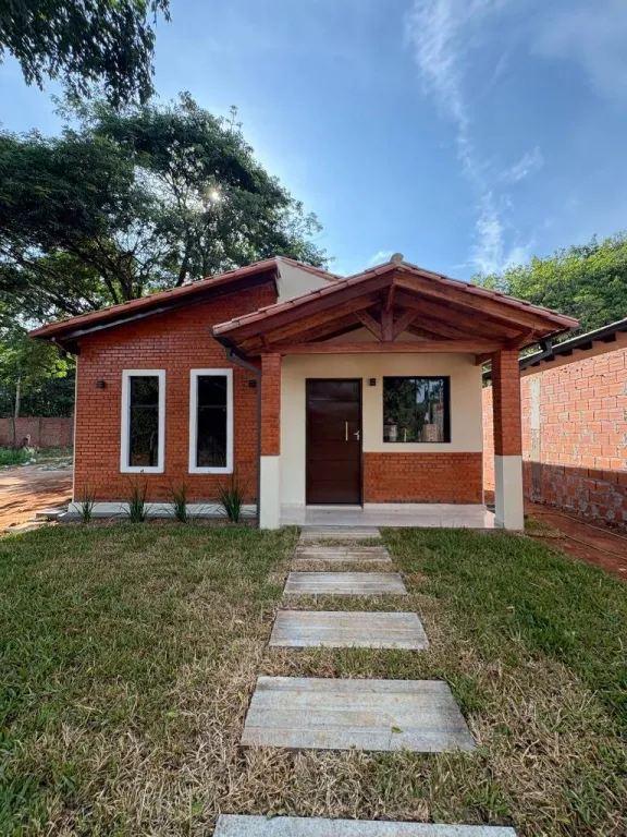 VENDO CASA EN CONDOMINIO EN LUQUE — foto 3