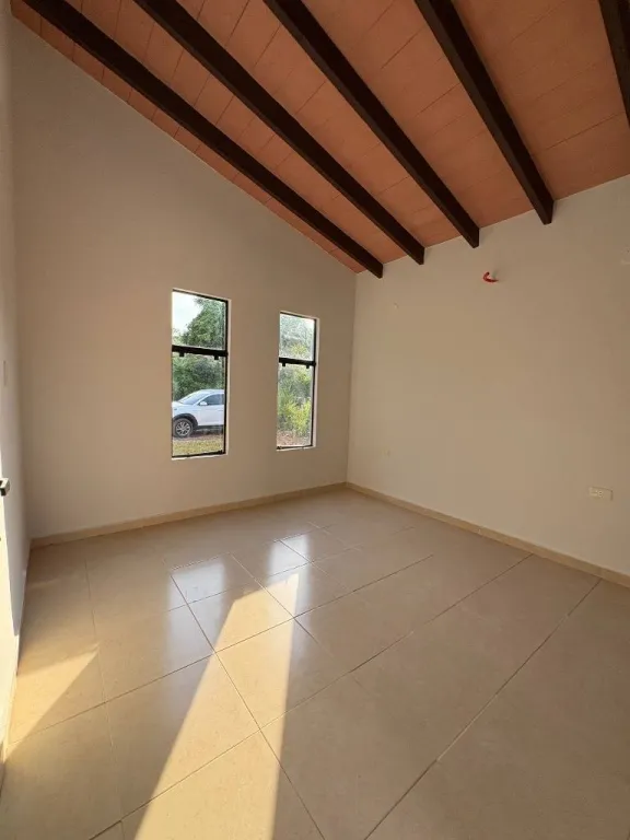 VENDO CASA EN CONDOMINIO EN LUQUE — foto 3