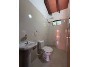 VENDO CASA EN CONDOMINIO EN LUQUE