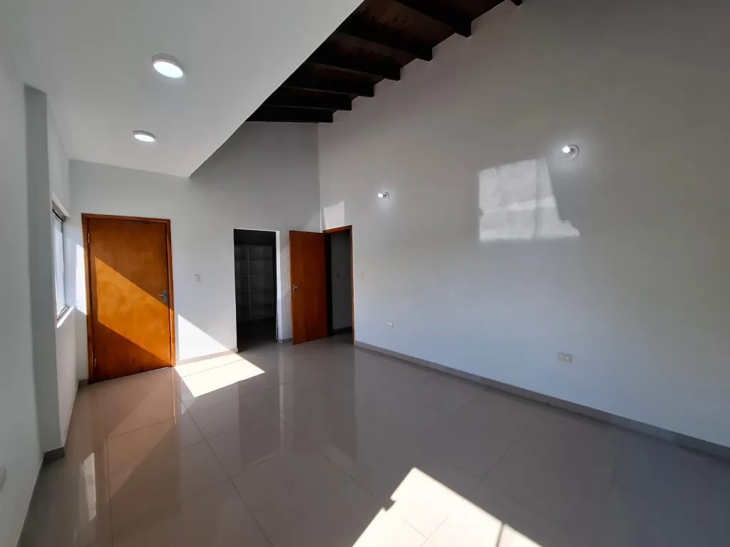 Duplex a estrenar en esquina — foto 2