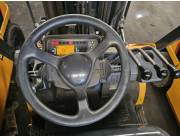 VENDO MONTACARGAS CAT DP25NM DIESEL PARA 2500KG