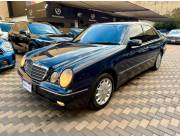 Mercedes Benz E320 CDI - 2001, 3.2 Turbo Diesel, de Condor, 141.000 km, Impecable.